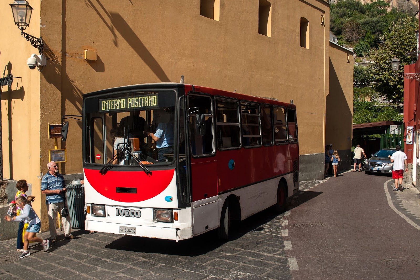 Hostel Brikette main entrance at Via Trara Genoino 23, Positano